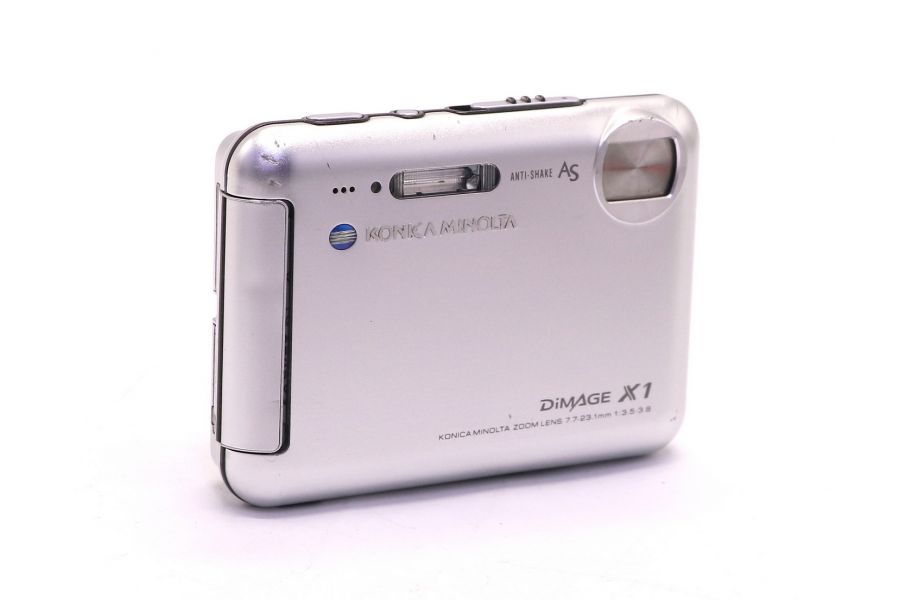 Ультракомпактная камера Konica Minolta Dimage X1