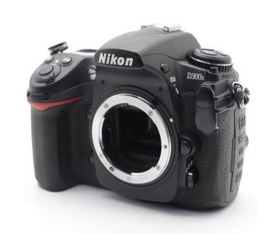 Камера Nikon D300s body (пробег 24880 кадров)