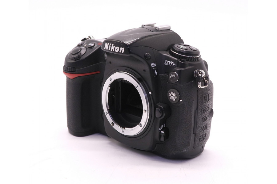 Камера Nikon D300s body (пробег 36080 кадров)
