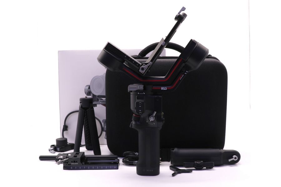 Стабилизатор DJI RS3 Combo в упаковке