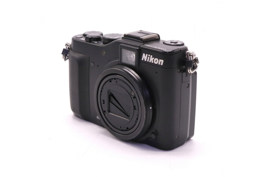 Nikon Coolpix P7000 неисправен