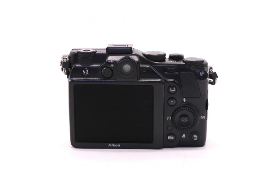 Nikon Coolpix P7000 неисправен