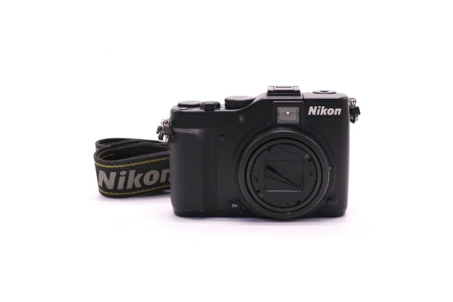 Nikon Coolpix P7000 неисправен
