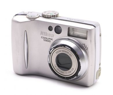 Фотоаппарат компактный Nikon Coolpix E5900