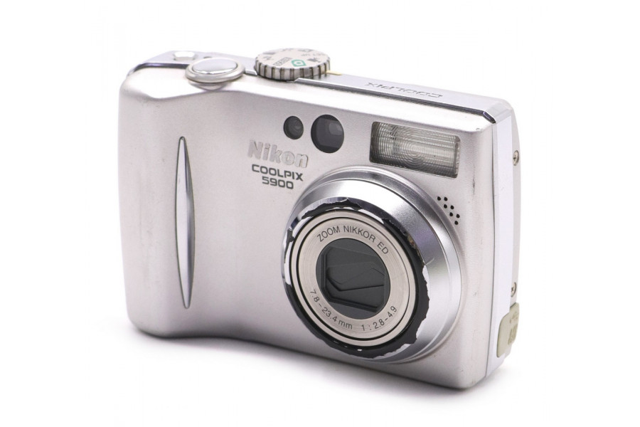 Фотоаппарат компактный Nikon Coolpix E5900