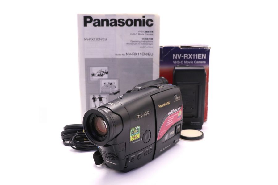 Видеокамера Panasonic NV-RX11EN в упаковке