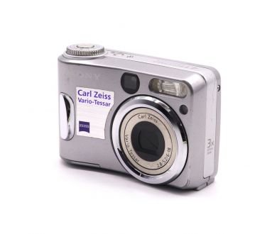 Компактный цифровой Sony Cyber-shot DSC-S60