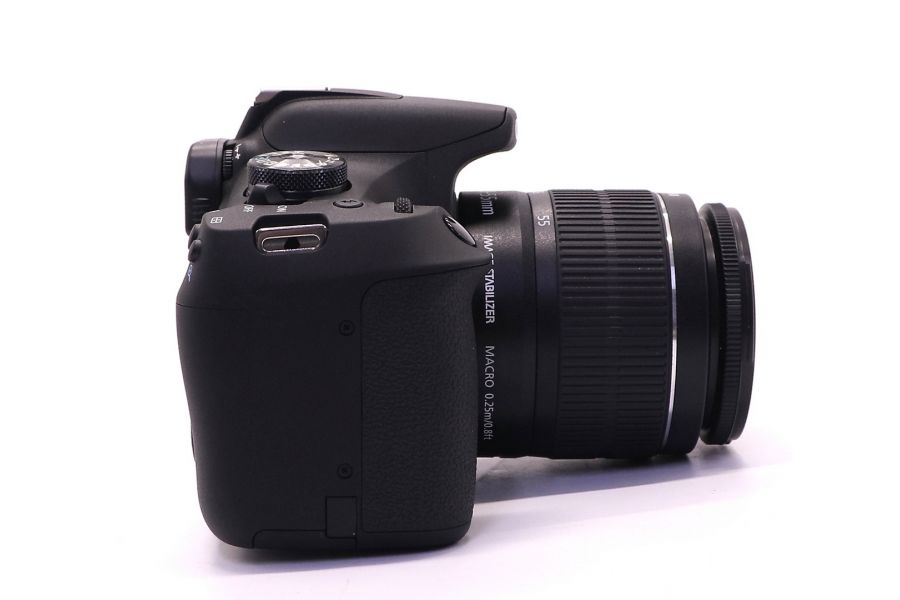 Камера Canon EOS 2000D kit (пробег 890 кадров)
