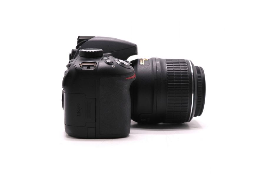 Nikon D3200 kit (пробег 17110 кадров) фотоаппарат