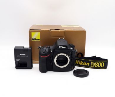Nikon D800 body в упаковке (пробег 10420 кадров)