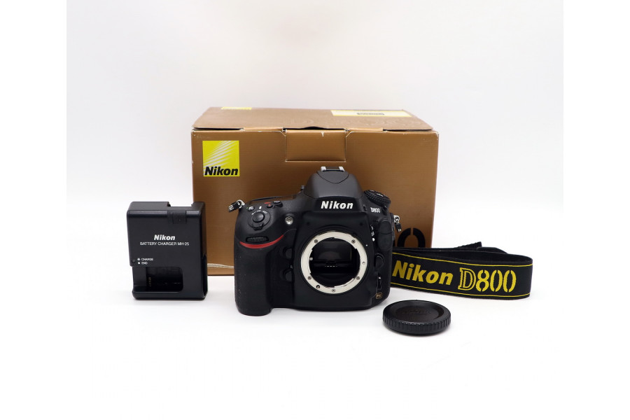 Nikon D800 body в упаковке (пробег 10420 кадров)