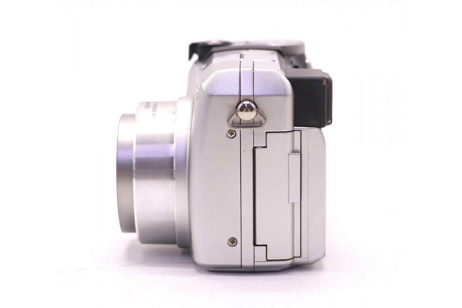 Olympus C-740 Ultra Zoom Camedia