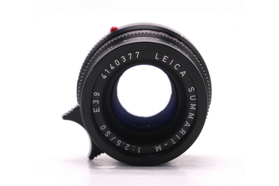 Объектив Leica Summarit-M 50mm f/2.5 в упаковке
