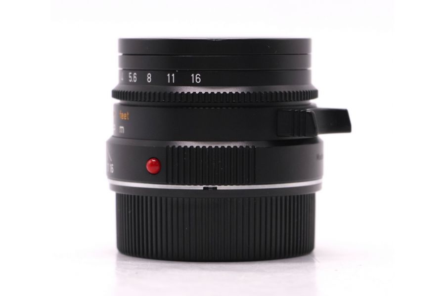 Объектив Leica Summarit-M 50mm f/2.5 в упаковке
