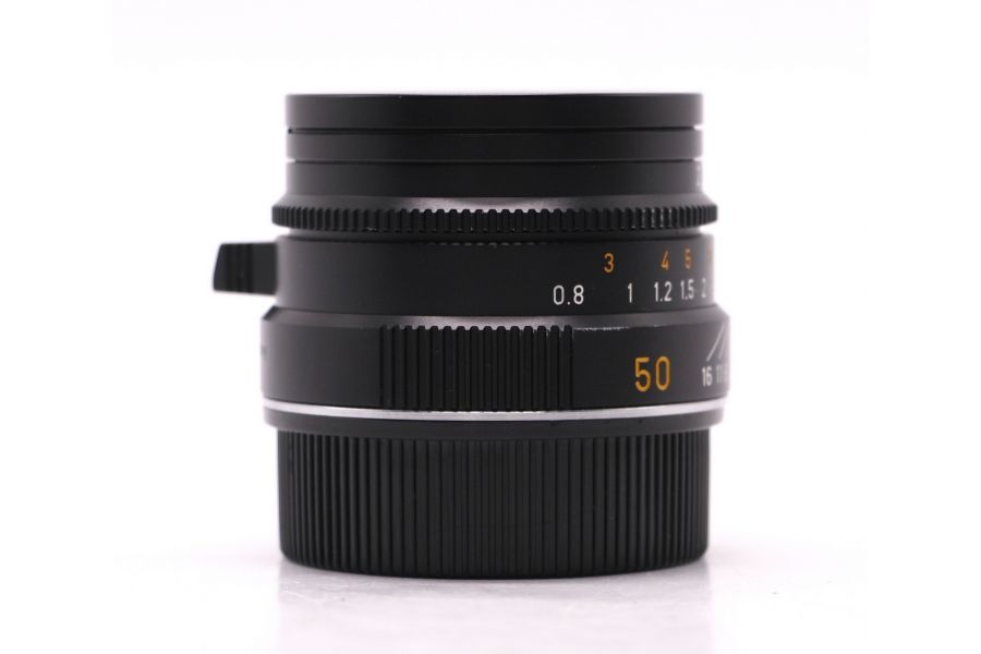 Объектив Leica Summarit-M 50mm f/2.5 в упаковке