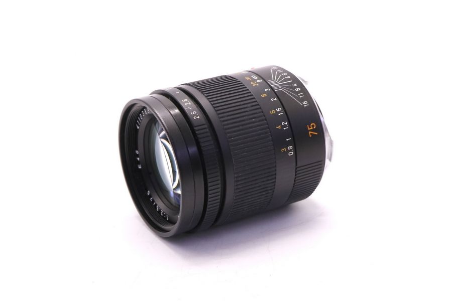 Leica Summarit-M 75mm f/2.5 в упаковке