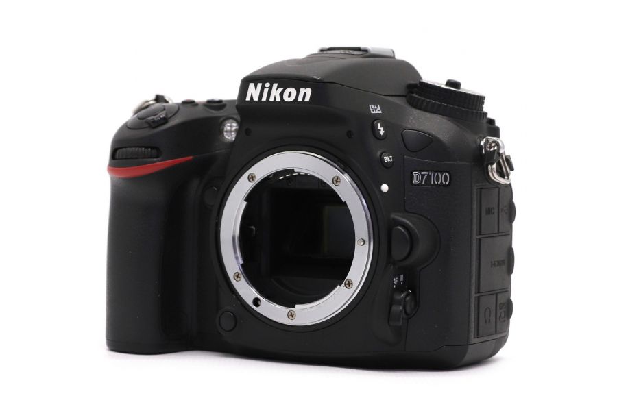 Камера Nikon D7100 body в упаковке (пробег 4320 кадров)