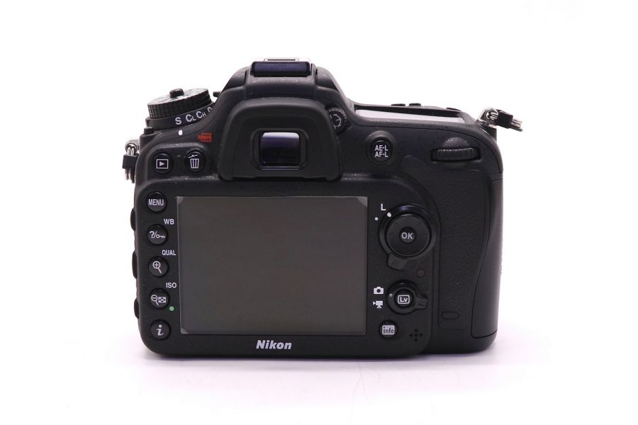 Nikon D7100 body в упаковке (пробег 4320 кадров)