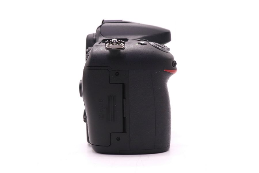 Nikon D7100 body в упаковке (пробег 4320 кадров)