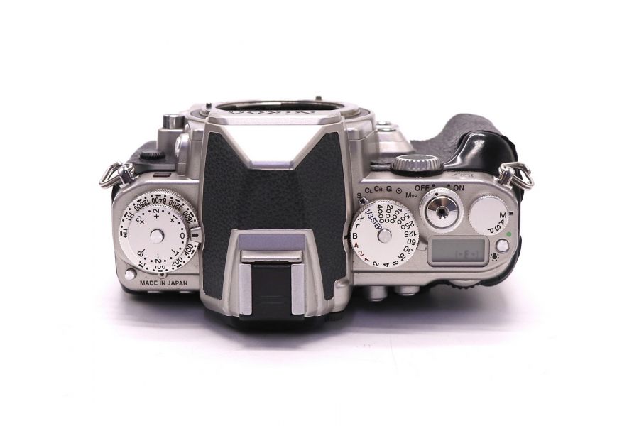 Nikon Df body в упаковке (пробег 218045 кадров)