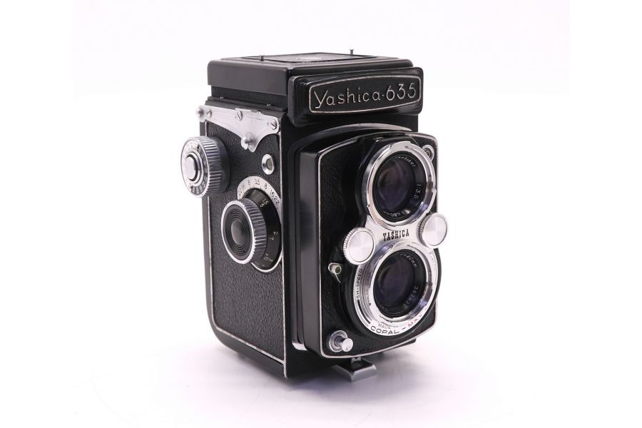 Плёночный фотоаппарат Yashica 635 (Japan)