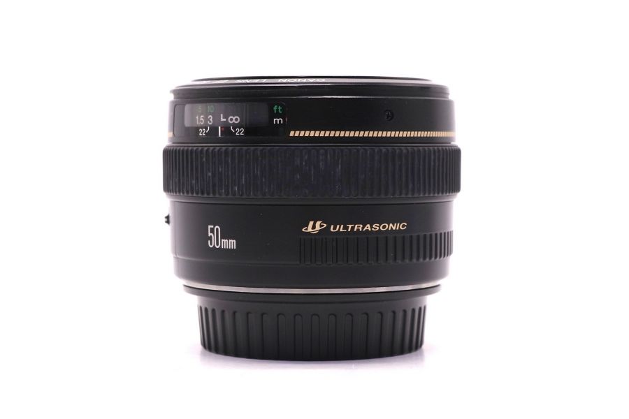 Canon EF 50mm f/1.4 USM в упаковке (2015)