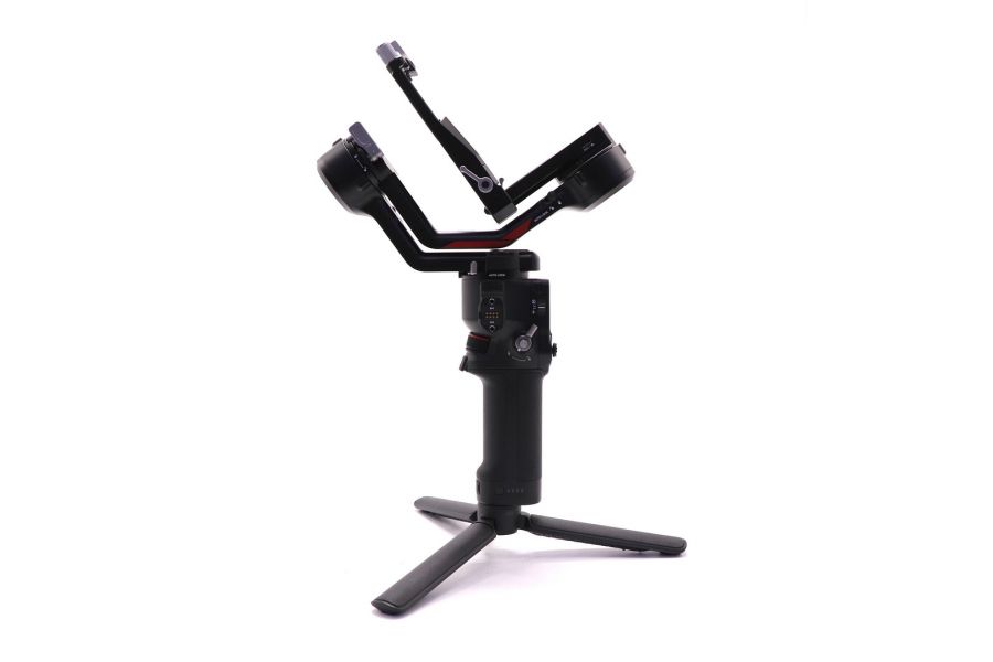 Стабилизатор DJI Ronin RS 4 в упаковке