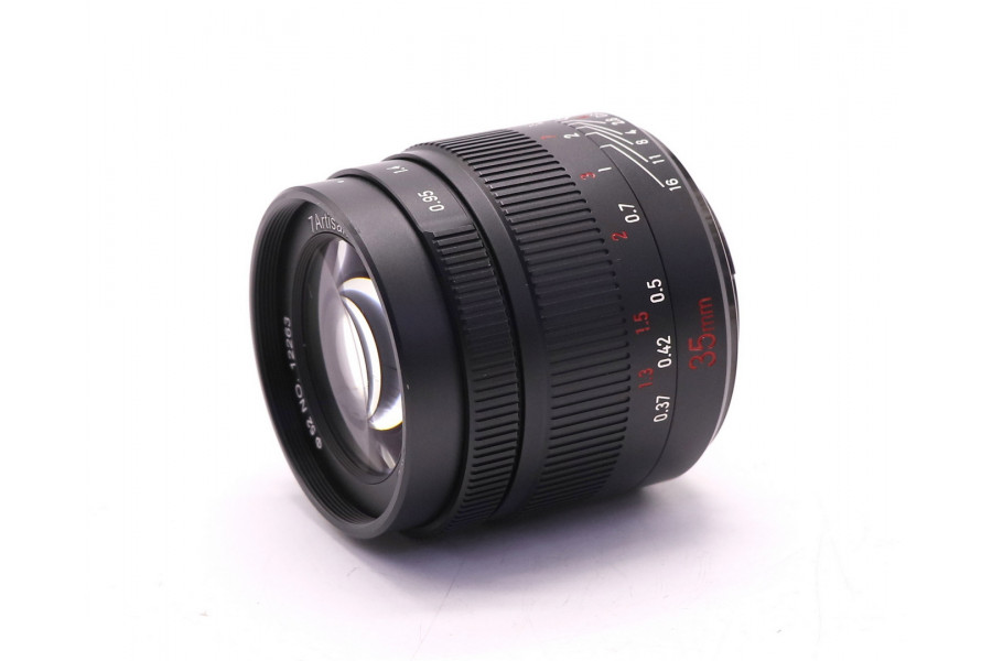 Объектив 7Artisans 35mm f/0.95 для Sony E в упаковке