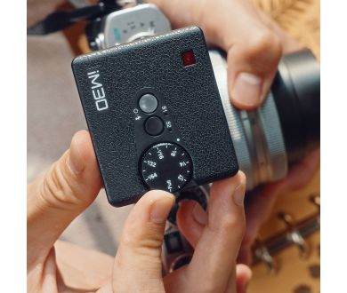 Купить Компактная и мощная вспышка Godox iM30 для съемки Компактная и мощная вспышка Godox iM30 для съемки