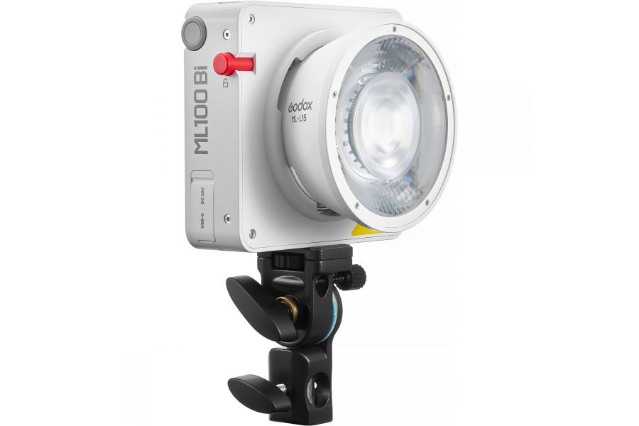 Компактный и мощный осветитель Godox ML100Bi