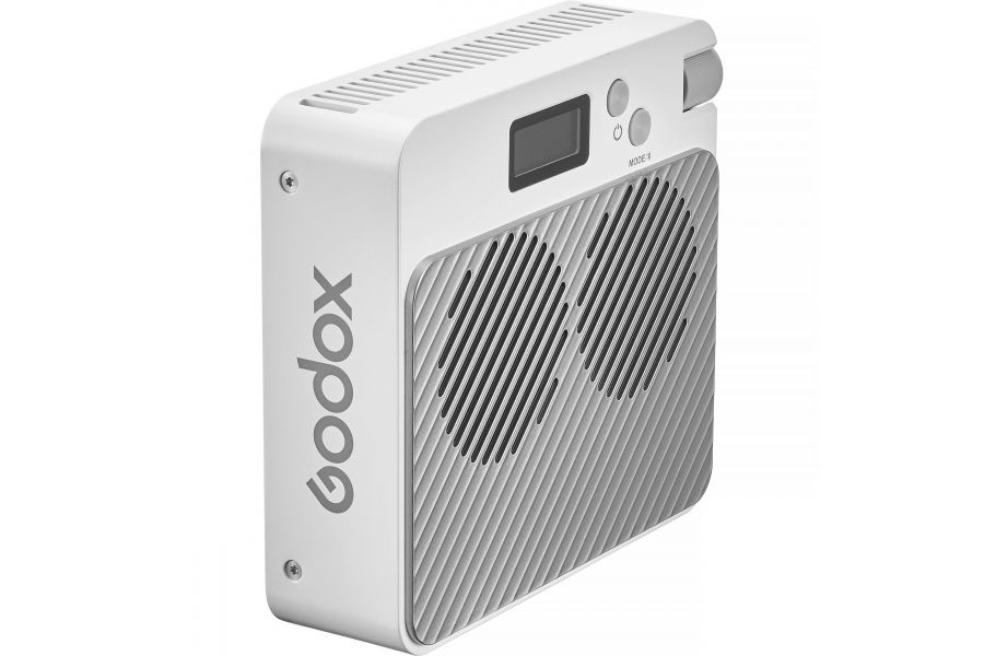 Компактный и мощный осветитель Godox ML100Bi