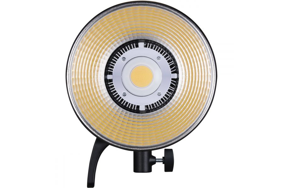 Компактный и мощный осветитель Godox SL60IID