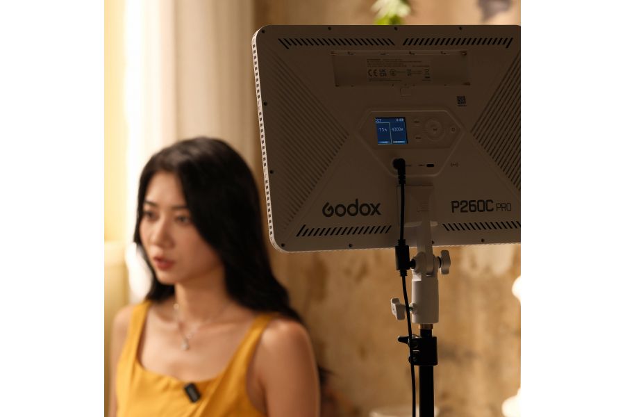 Осветитель светодиодный Godox P260C Pro 2800K-6500K