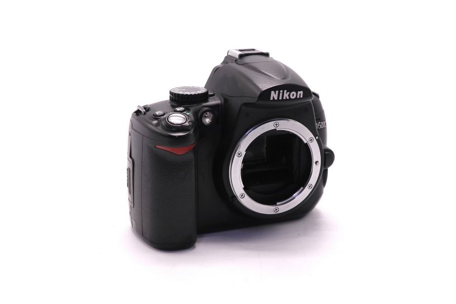 Фотоаппарат Nikon D5000 body (пробег 16090 кадров)