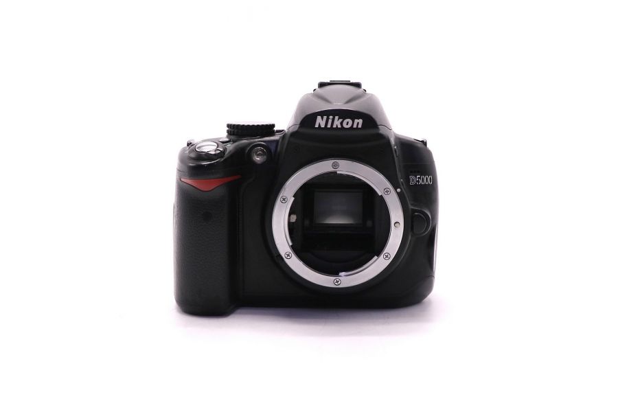 Фотоаппарат Nikon D5000 body (пробег 16090 кадров)
