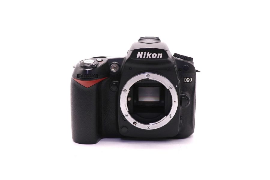 Nikon D90 body (пробег 11900 кадров)