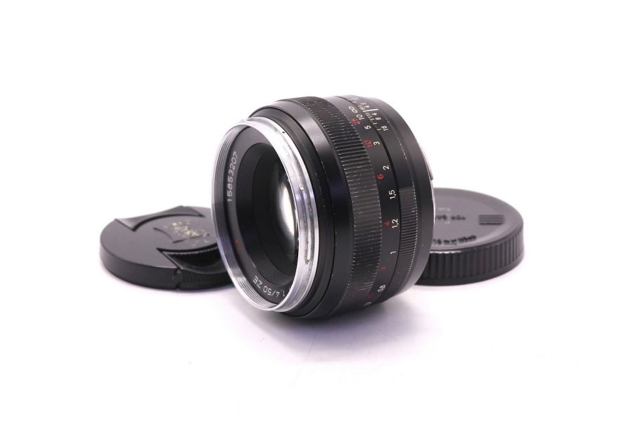 Planar 1,4/50 ZE T* Carl Zeiss (Japan)