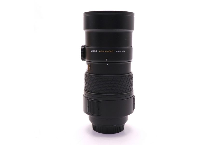 Sigma AF 180mm f/2.8 APO Macro в упаковке