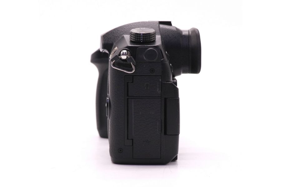 Panasonic Lumix GH5 body (пробег 1225 кадров)