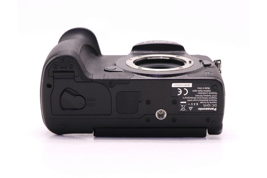 Panasonic Lumix GH5 body (пробег 1225 кадров)