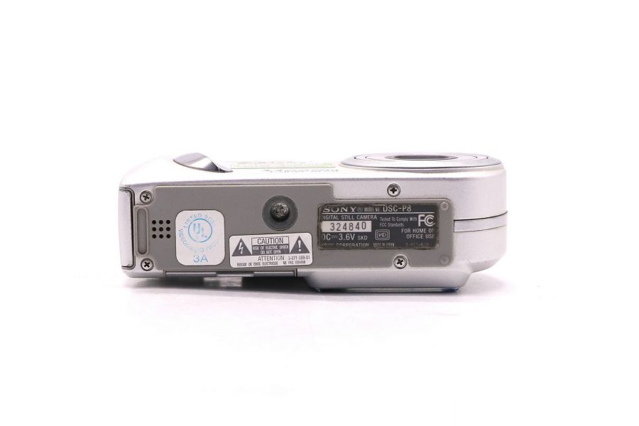Компактный цифровой Sony Cyber-shot DSC-P8