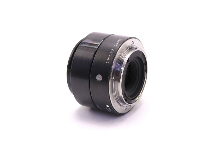 Sigma AF 30mm f/2.8 DN for Sony E черный