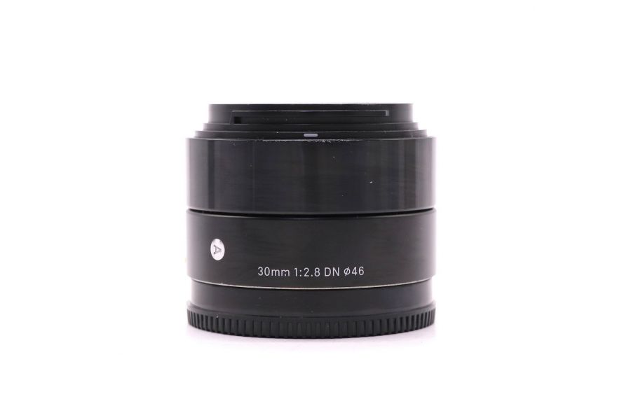 Sigma AF 30mm f/2.8 DN for Sony E черный