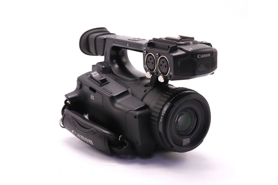 Видеокамера Canon XF100 (пробег 375 часов)