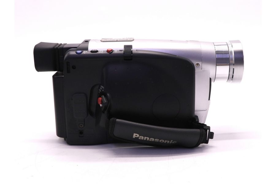 Видеокамера Panasonic NV-RZ17EN (Japan, 2006)