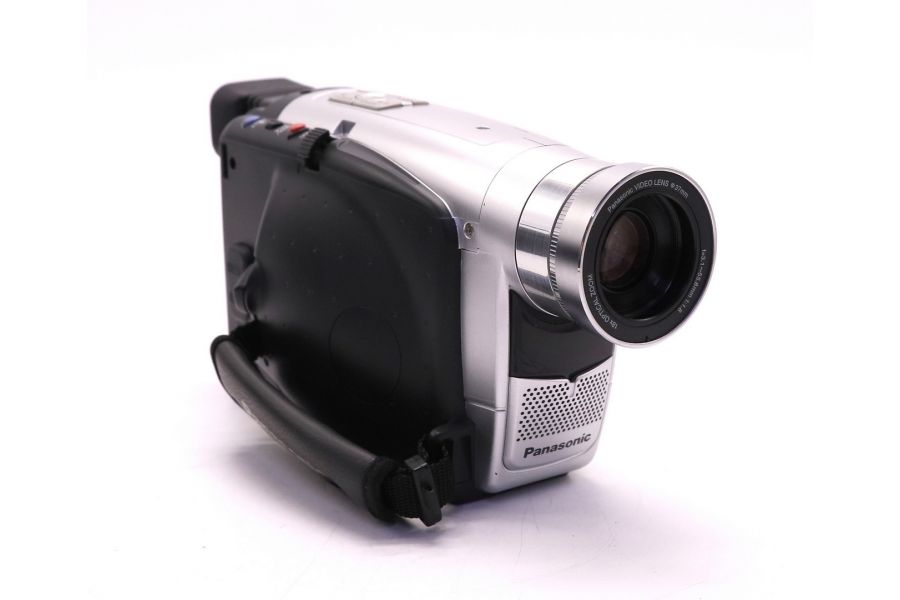 Видеокамера Panasonic NV-RZ17EN (Japan, 2006)