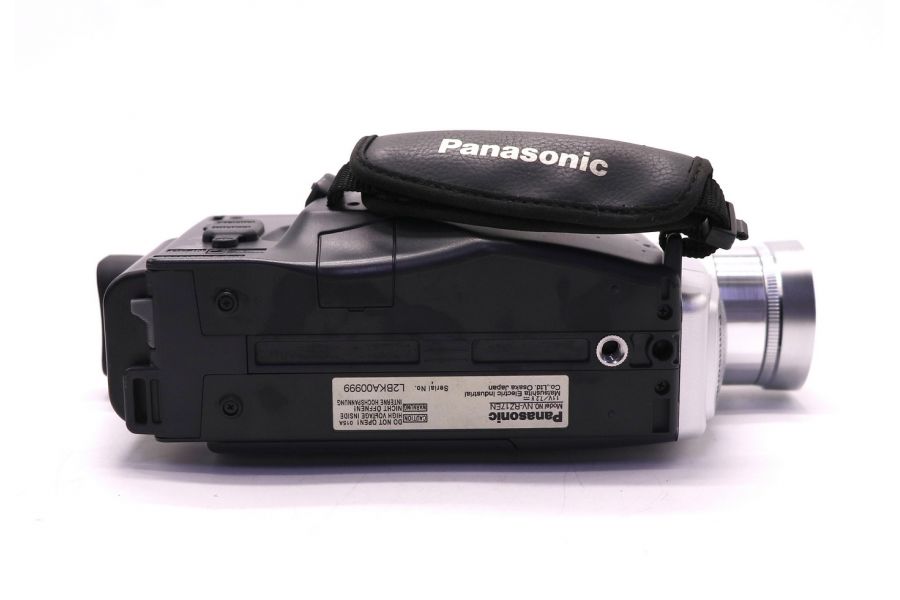 Видеокамера Panasonic NV-RZ17EN (Japan, 2006)