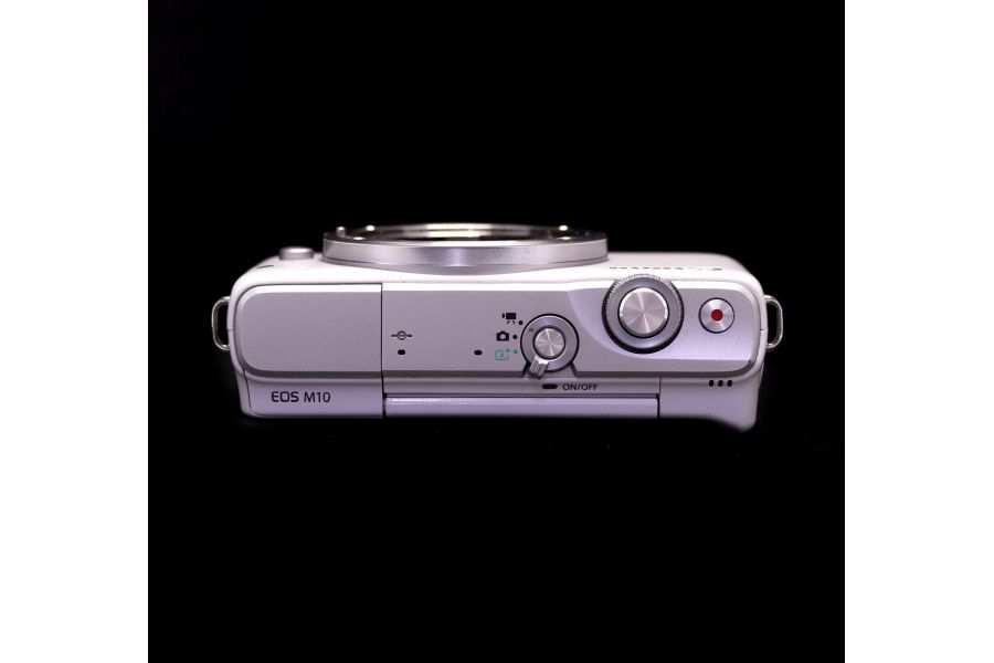 Фотокамера компактная Canon EOS M10 body
