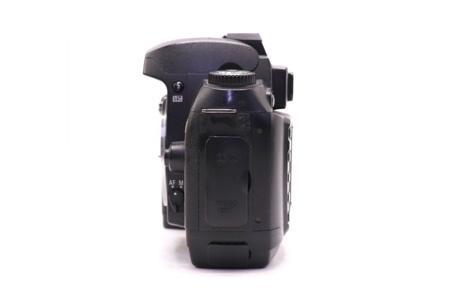 Nikon D70 body в упаковке (пробег 51310 кадров)