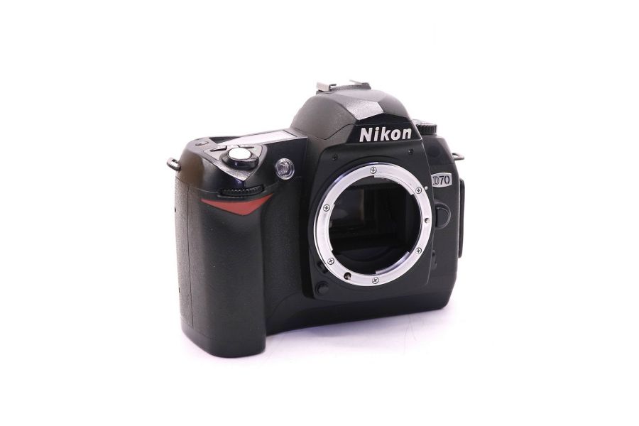 Nikon D70 body в упаковке (пробег 51310 кадров)